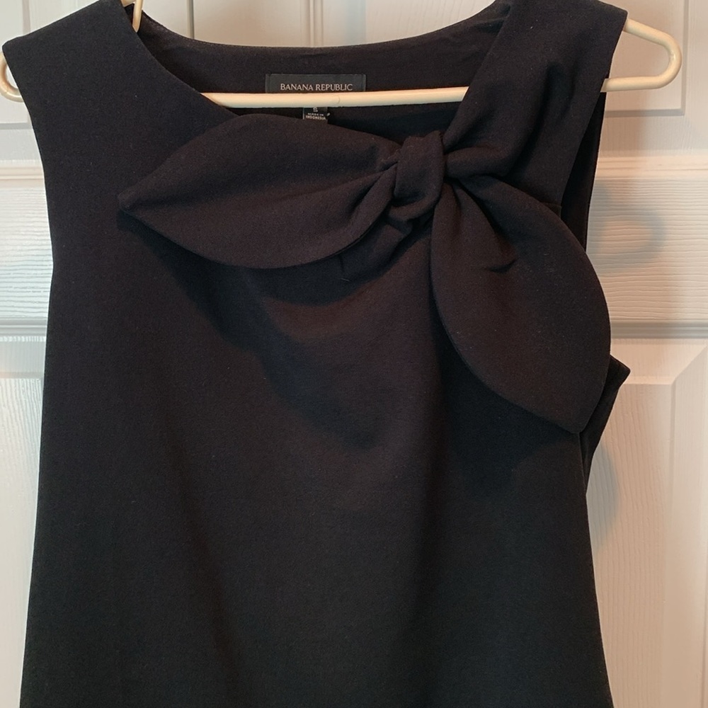 Sleeveless blouse